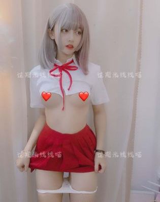 《美丽小蜜桃4_BD英语免费观看超清