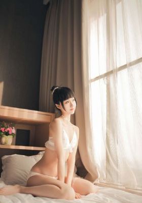 丰满少妇久久久久久久_神马影院手机在线观看